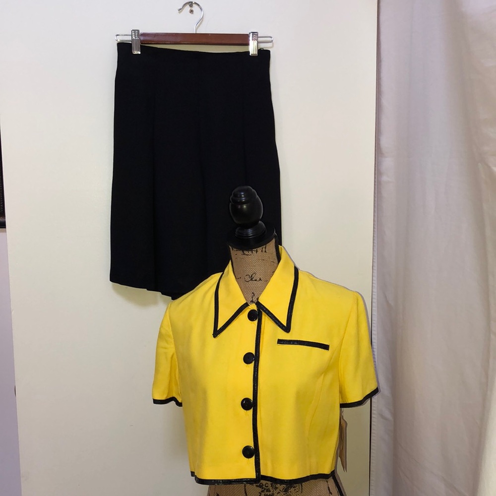 NOS Vintage Two Pc Set of Culottes and Crop Top
